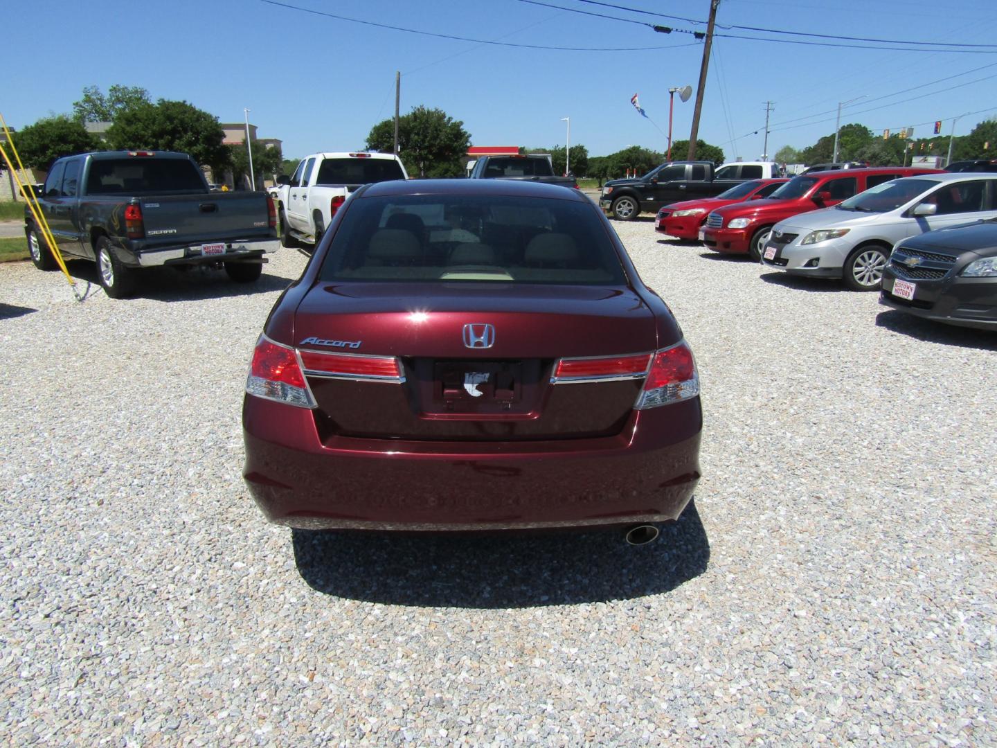 2012 Maroon /Tan Honda Accord (1HGCP2F35CA) , Automatic transmission, located at 15016 S Hwy 231, Midland City, AL, 36350, (334) 983-3001, 31.306210, -85.495277 - Photo#6